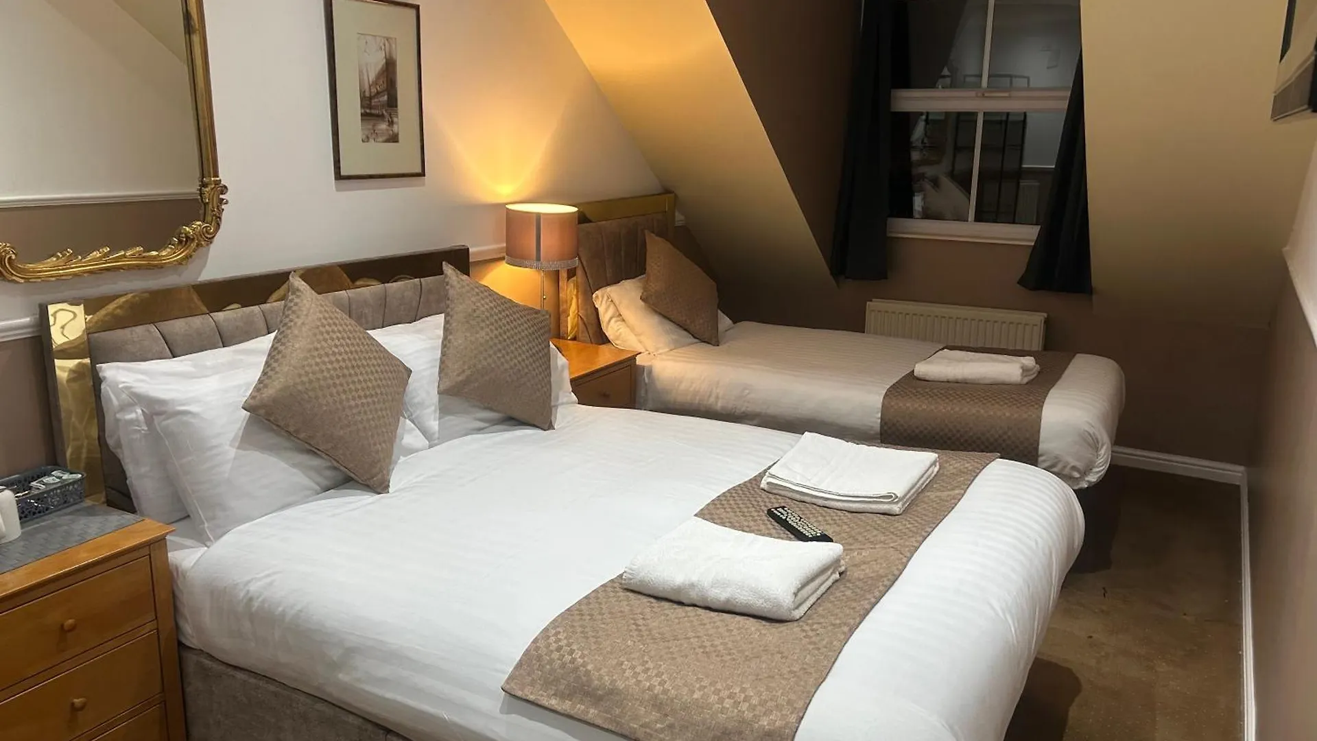 ביקנהיל Arden Guest House B&B - Nec Birmingham - Birmingham Airport