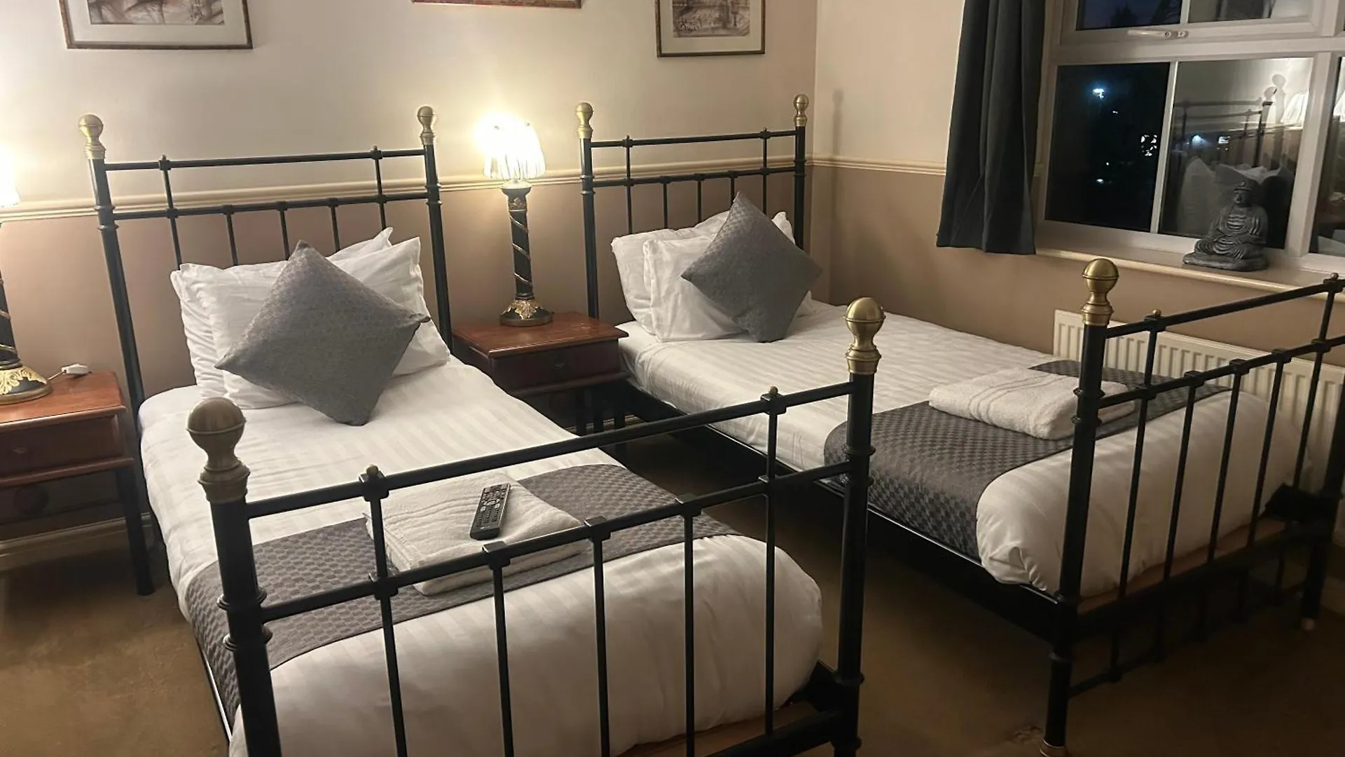 ביקנהיל Arden Guest House B&B - Nec Birmingham - Birmingham Airport