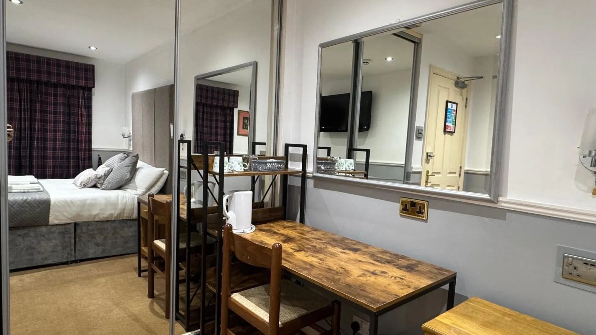 ביקנהיל Arden Guest House B&B - Nec Birmingham - Birmingham Airport 4*,  בריטניה