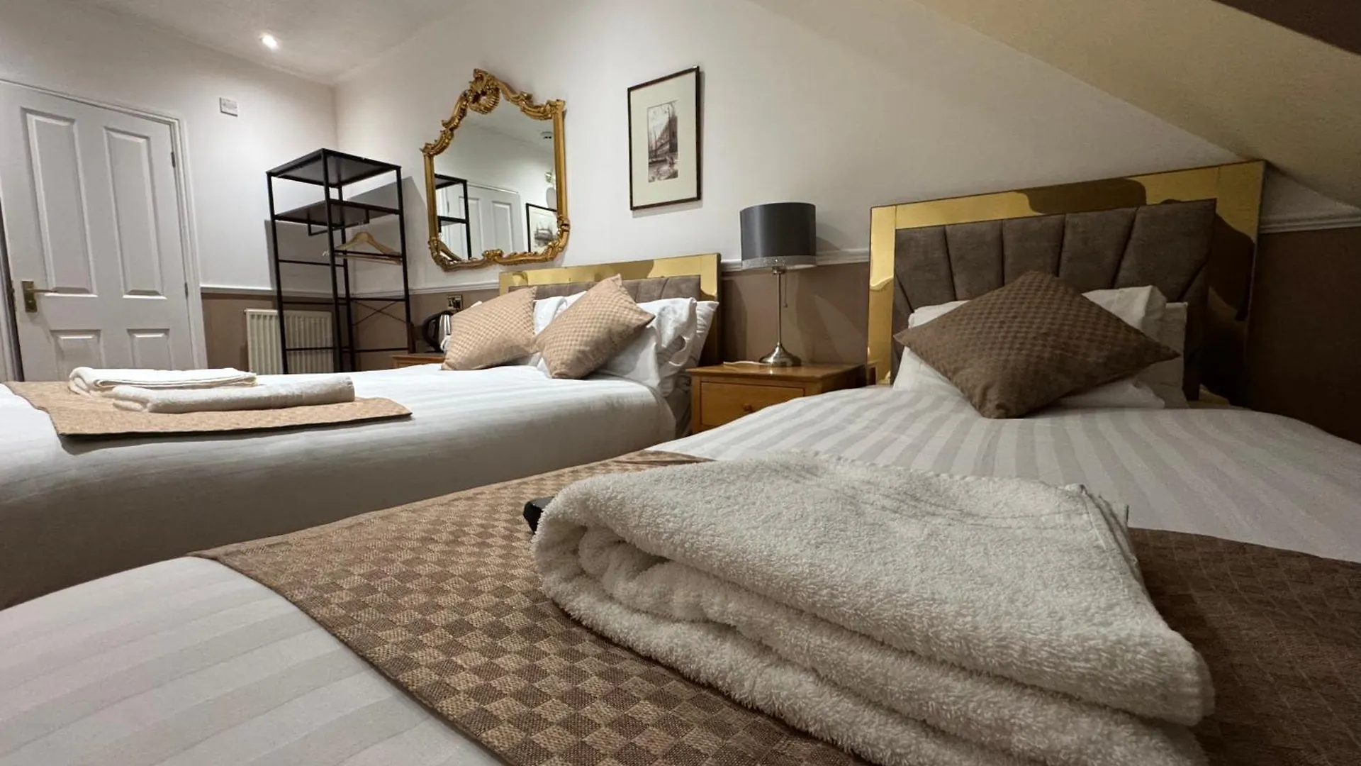 ביקנהיל Arden Guest House B&B - Nec Birmingham - Birmingham Airport