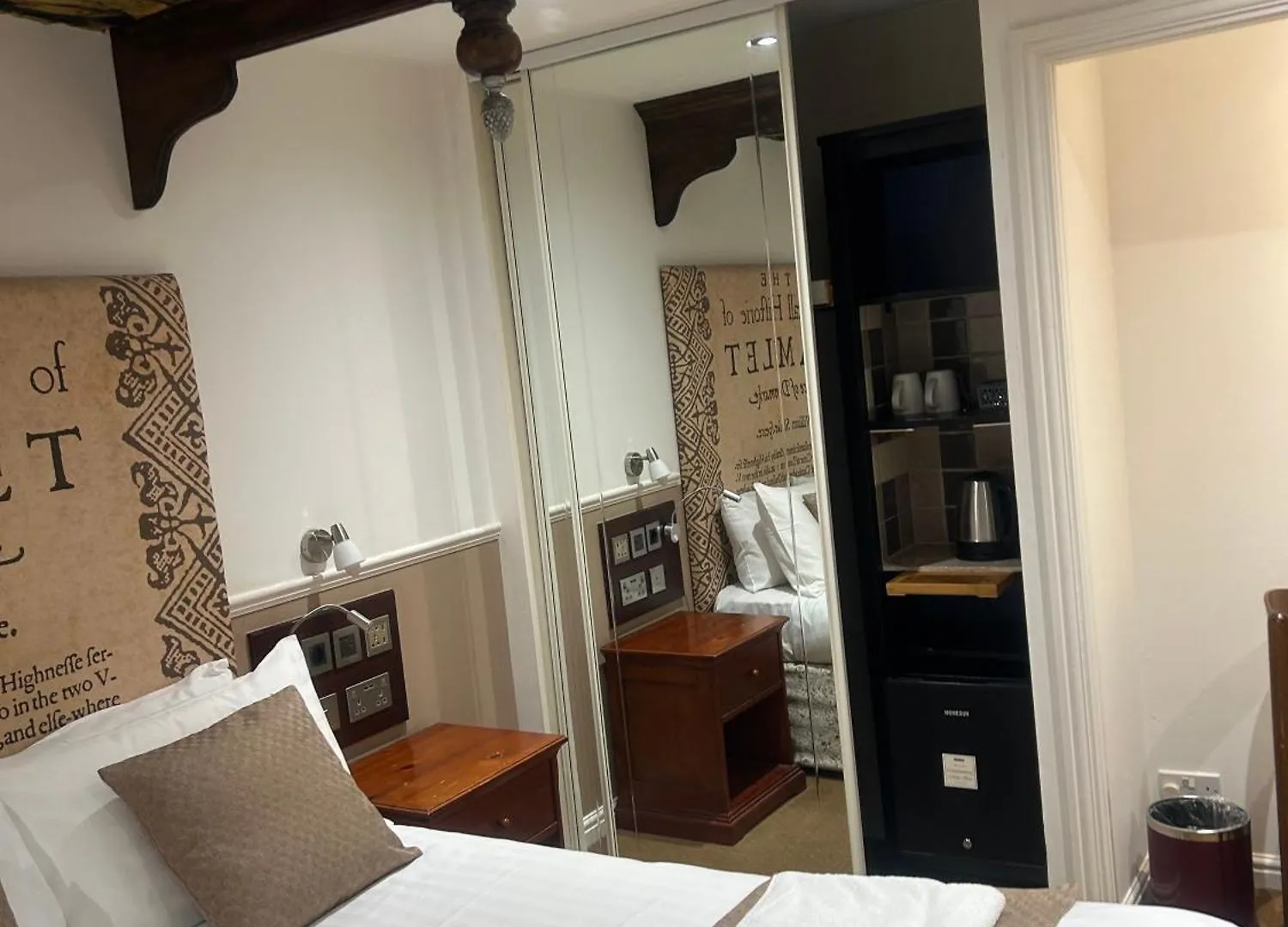 ****  Arden Guest House B&B - Nec Birmingham - Birmingham Airport Bickenhill United Kingdom